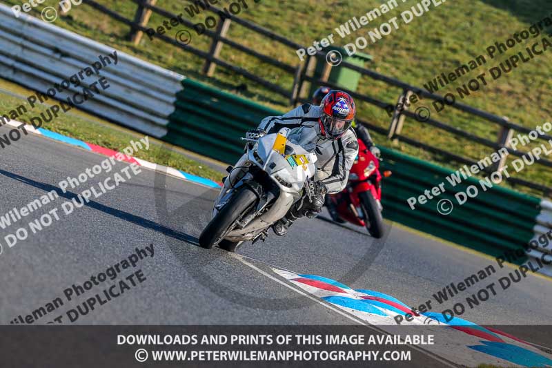 PJM Wedding Photography;enduro digital images;event digital images;eventdigitalimages;mallory park;mallory park photographs;mallory park trackday;mallory park trackday photographs;no limits trackdays;peter wileman photography;racing digital images;trackday digital images;trackday photos